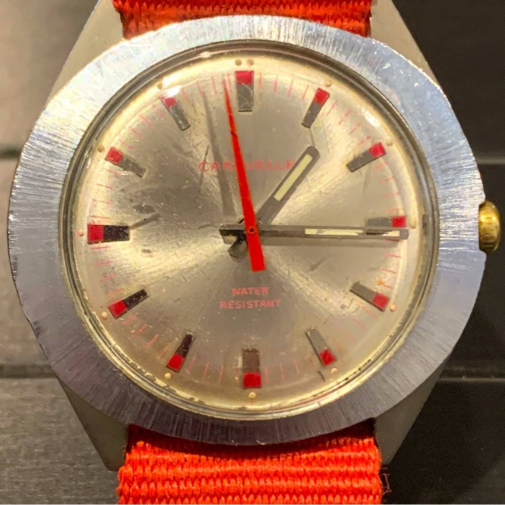 Vintage 1976 Caravelle UFO watch